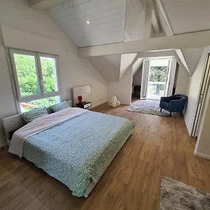 De L'eculaz Appartement